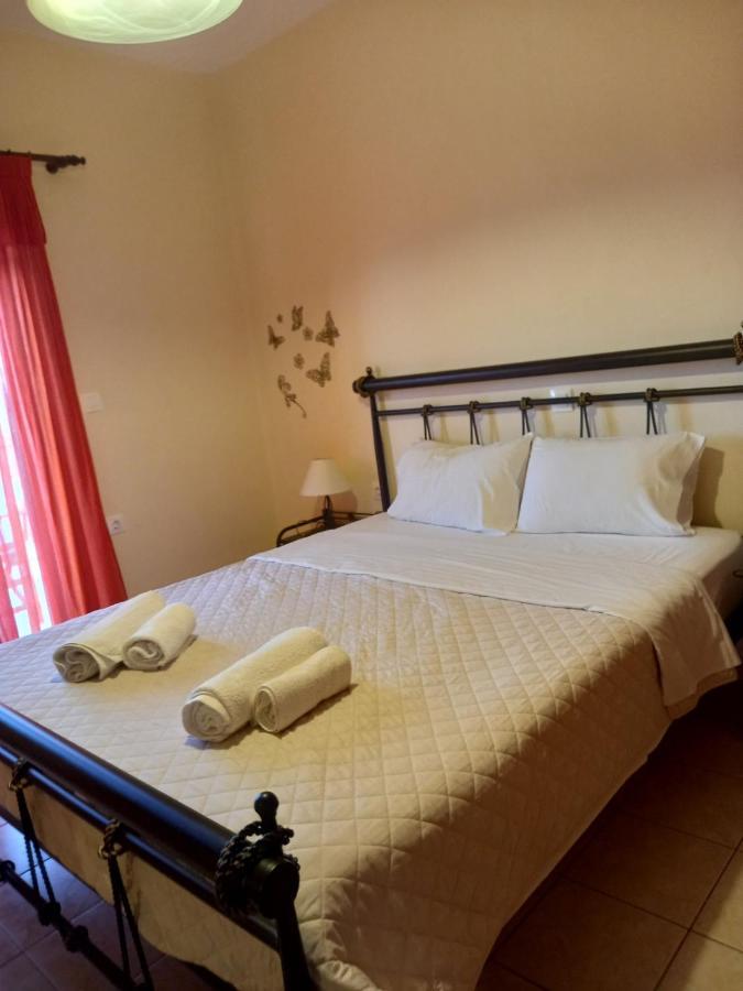 Flisvos Apartments Megalochori  Εξωτερικό φωτογραφία