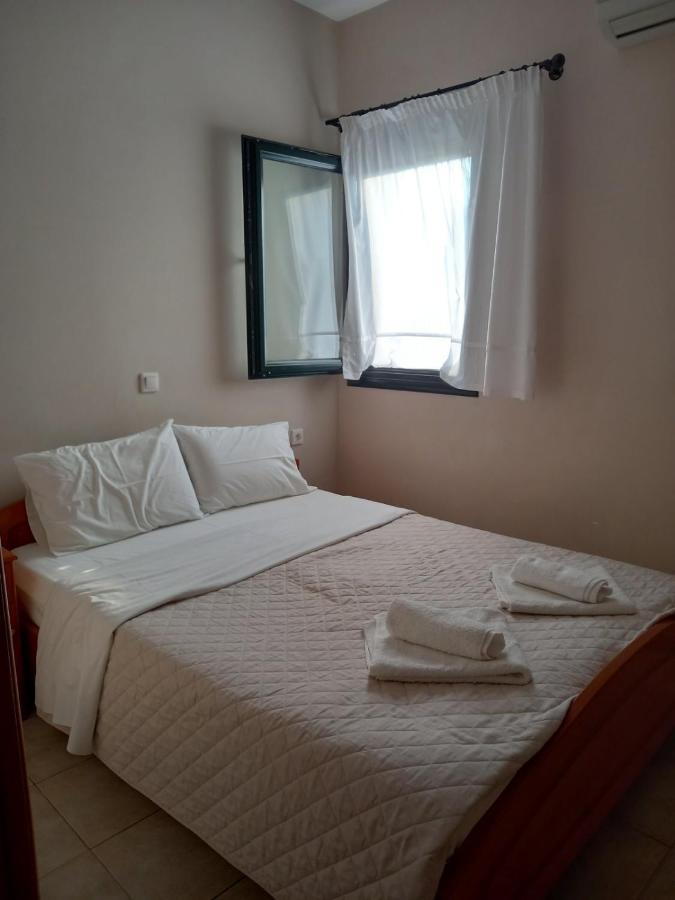 Flisvos Apartments Megalochori  Εξωτερικό φωτογραφία