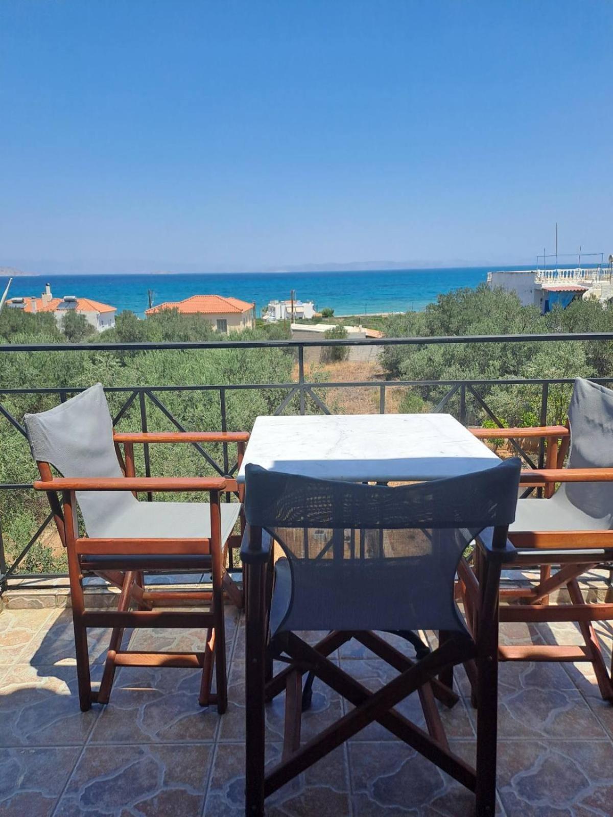 Flisvos Apartments Megalochori  Εξωτερικό φωτογραφία