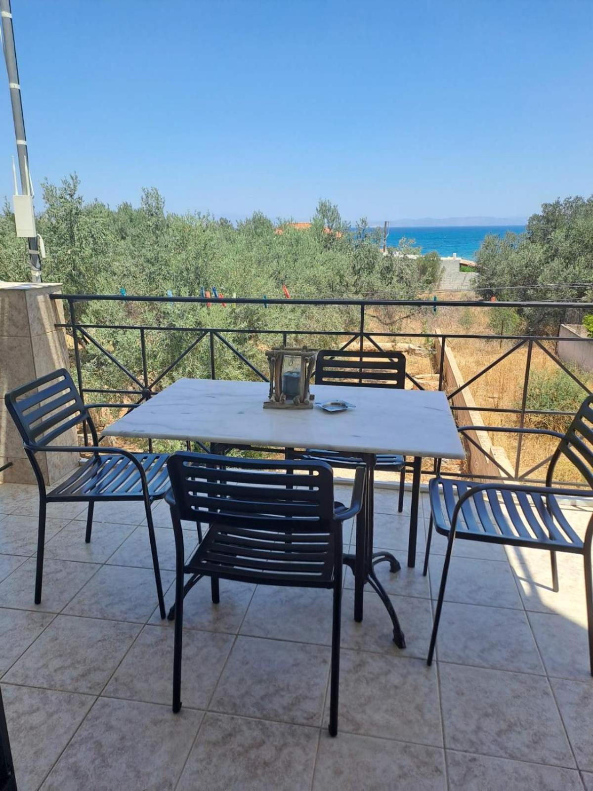Flisvos Apartments Megalochori  Εξωτερικό φωτογραφία