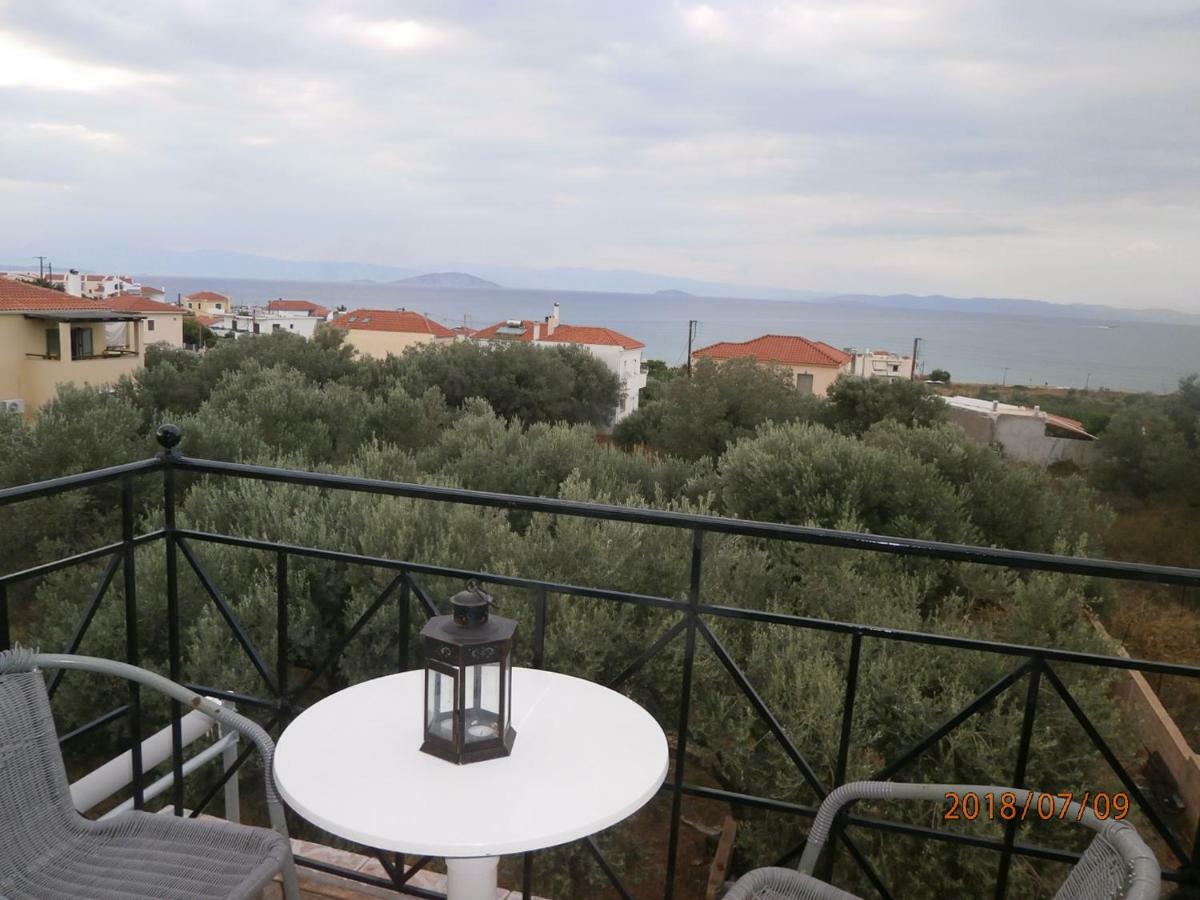 Flisvos Apartments Megalochori  Εξωτερικό φωτογραφία