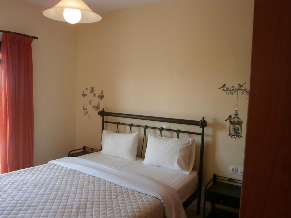 Flisvos Apartments Megalochori  Εξωτερικό φωτογραφία