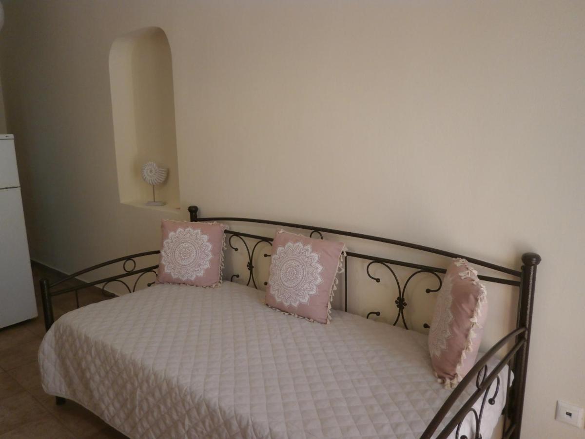 Flisvos Apartments Megalochori  Εξωτερικό φωτογραφία